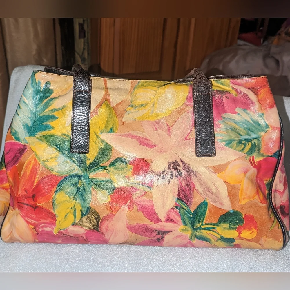 Maurizio Taiuti floral leather tote bag.